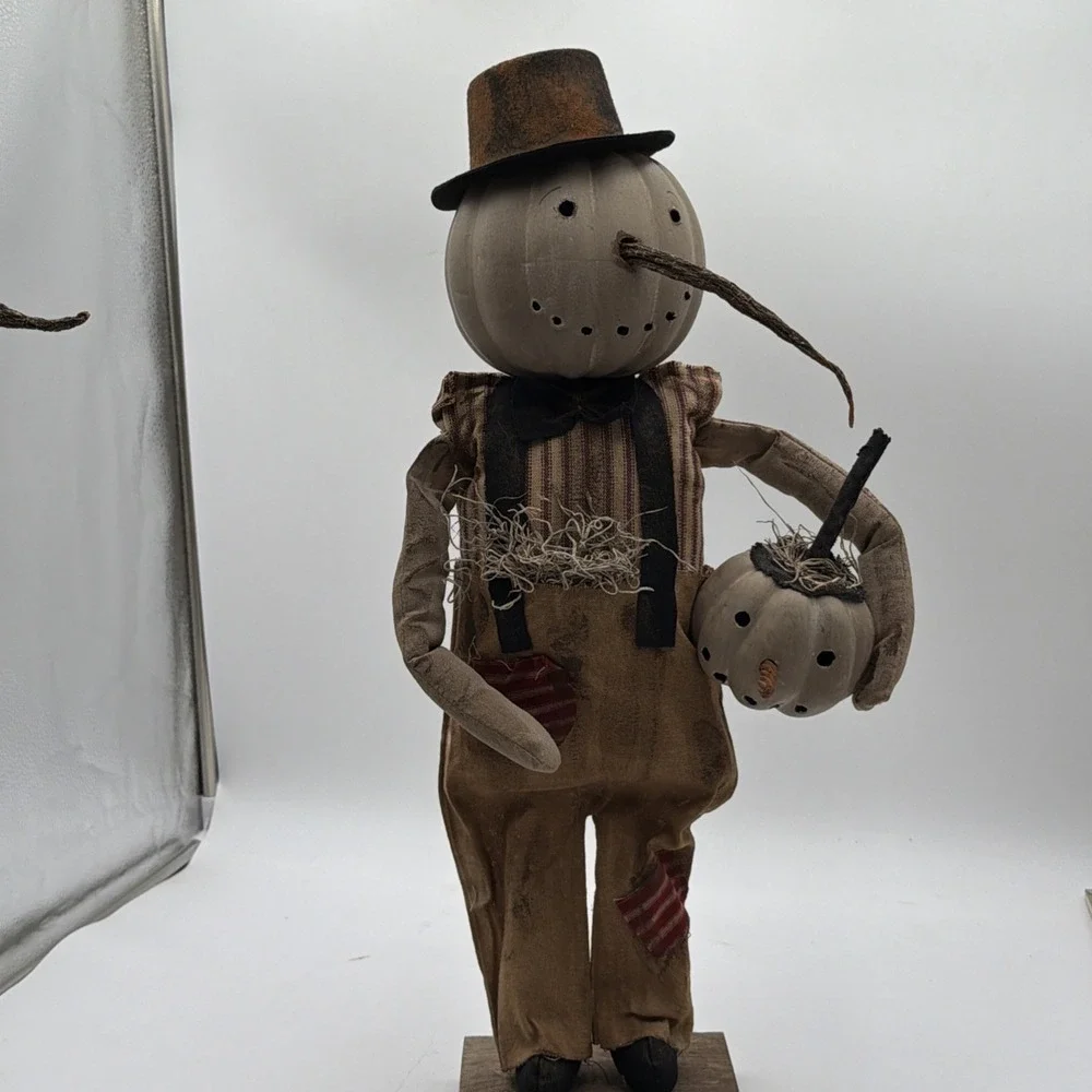 Primitive Folk Art Winter Doll 23